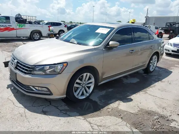 1VWCS7A38GC029616 2016 VOLKSWAGEN PASSAT - Image 2