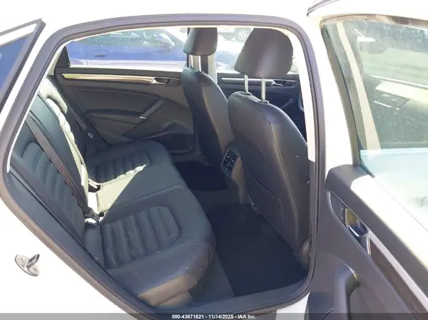 1VWCS7A39GC069364 2016 VOLKSWAGEN PASSAT - Image 8