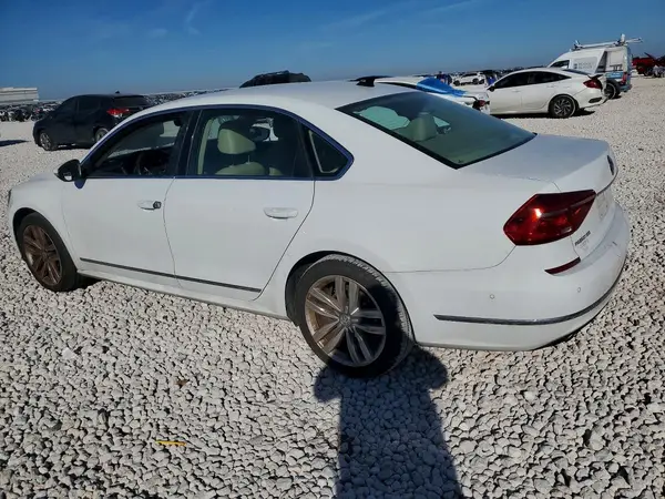 1VWCS7A3XGC069535 2016 VOLKSWAGEN PASSAT - Image 2