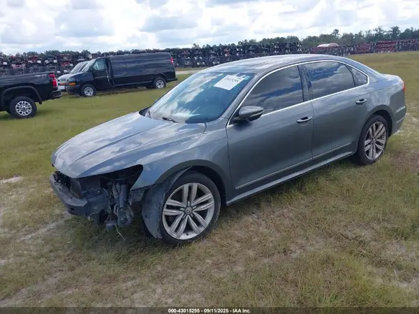 1VWCT7A30GC041420 2016 VOLKSWAGEN PASSAT - Image 2