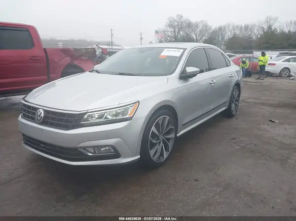 1VWCT7A30HC038583 2017 VOLKSWAGEN PASSAT - Image 2