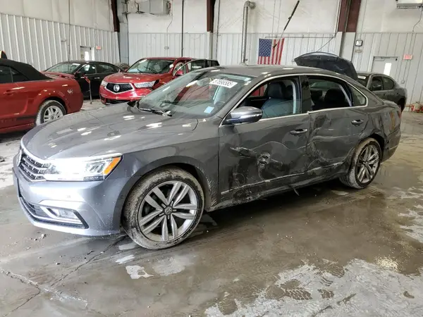 1VWCT7A30HC043735 2017 VOLKSWAGEN PASSAT - Image 1