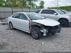 1VWCT7A30HC048594 2017 VOLKSWAGEN PASSAT