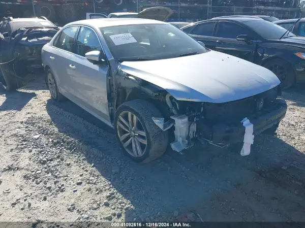 1VWCT7A31GC001976 2016 VOLKSWAGEN PASSAT - Image 1