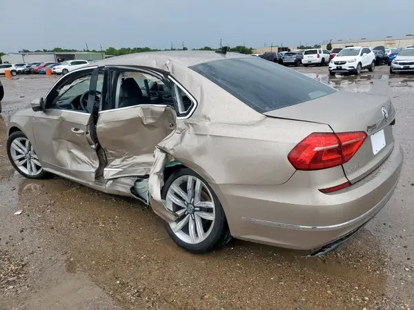 1VWCT7A31GC009821 2016 VOLKSWAGEN PASSAT - Image 2