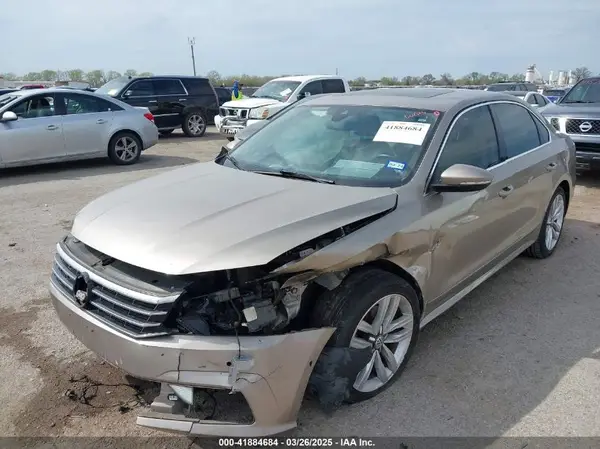 1VWCT7A31GC015070 2016 VOLKSWAGEN PASSAT - Image 2