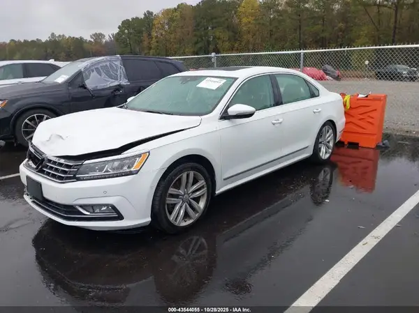 1VWCT7A31HC020304 2017 VOLKSWAGEN PASSAT - Image 2