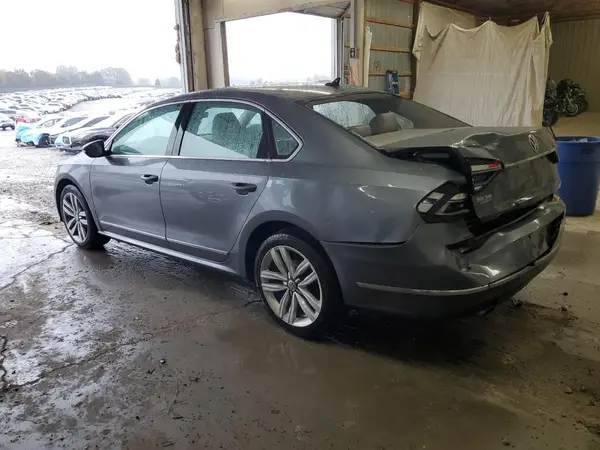 1VWCT7A31HC020979 2017 VOLKSWAGEN PASSAT - Image 2