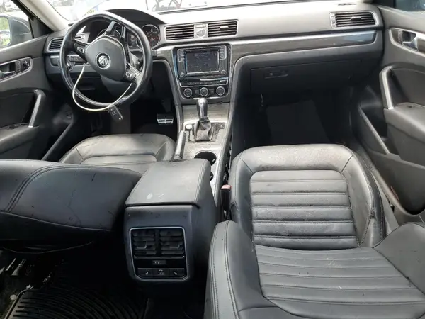 1VWCT7A31HC021758 2017 VOLKSWAGEN PASSAT - Image 8