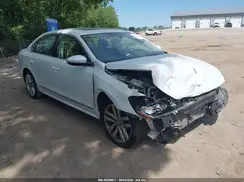 1VWCT7A31HC038267 2017 VOLKSWAGEN PASSAT