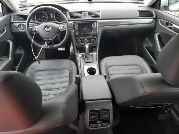 1VWCT7A31HC049866 2017 VOLKSWAGEN PASSAT - Image 8