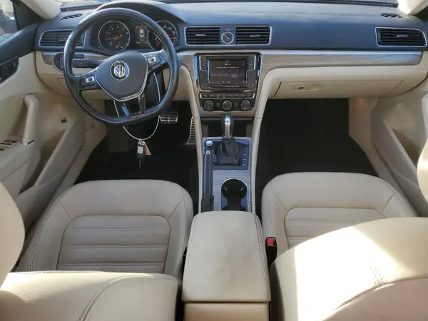 1VWCT7A31HC064271 2017 VOLKSWAGEN PASSAT - Image 8
