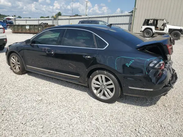 1VWCT7A31HC083774 2017 VOLKSWAGEN PASSAT - Image 2