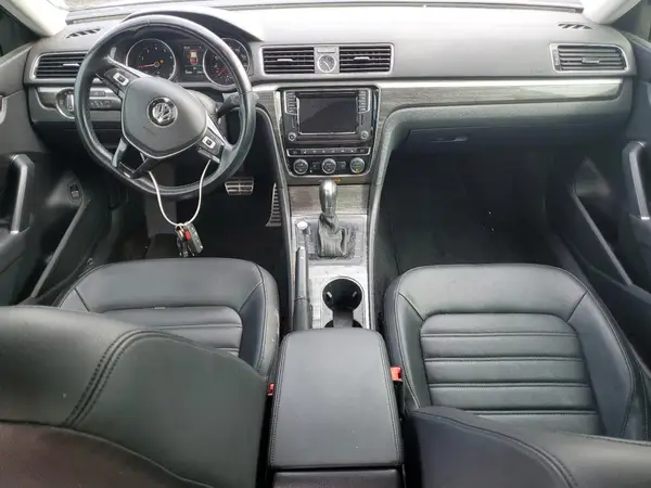 1VWCT7A31HC083774 2017 VOLKSWAGEN PASSAT - Image 8