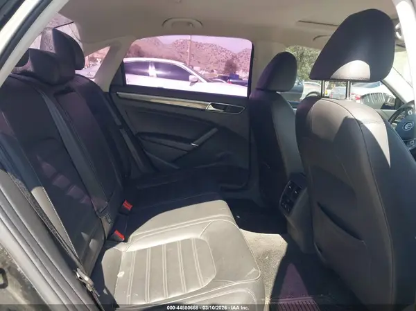 1VWCT7A32GC020942 2016 VOLKSWAGEN PASSAT - Image 8