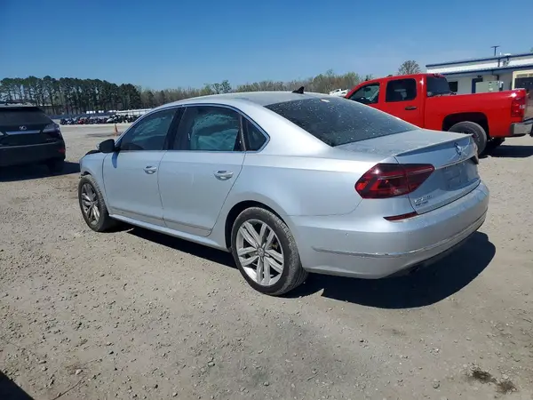 1VWCT7A32HC003026 2017 VOLKSWAGEN PASSAT - Image 2