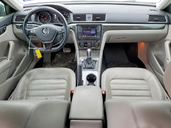 1VWCT7A32HC019677 2017 VOLKSWAGEN PASSAT - Image 8