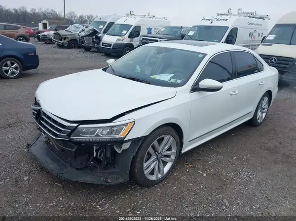 1VWCT7A32HC040125 2017 VOLKSWAGEN PASSAT - Image 2