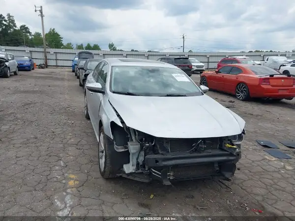 1VWCT7A32HC051738 2017 VOLKSWAGEN PASSAT - Image 1