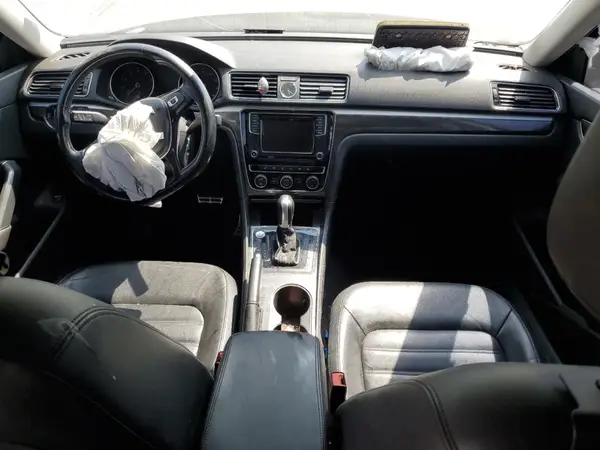 1VWCT7A32HC057376 2017 VOLKSWAGEN PASSAT - Image 8