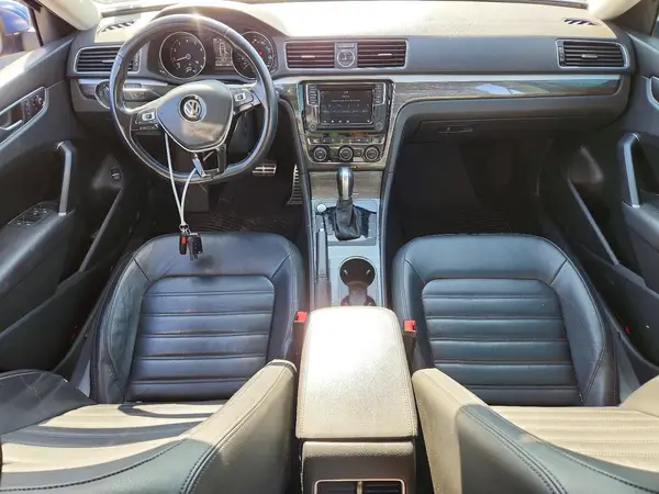 1VWCT7A33GC028001 2016 VOLKSWAGEN PASSAT - Image 8