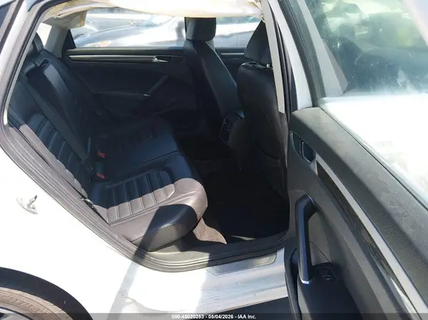 1VWCT7A33GC040729 2016 VOLKSWAGEN PASSAT - Image 8