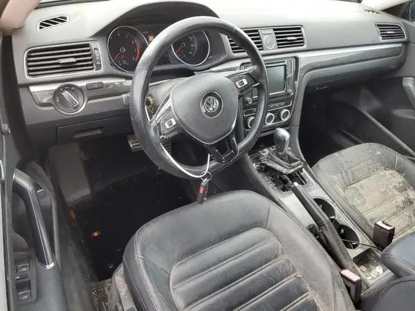 1VWCT7A33HC002676 2017 VOLKSWAGEN PASSAT - Image 8