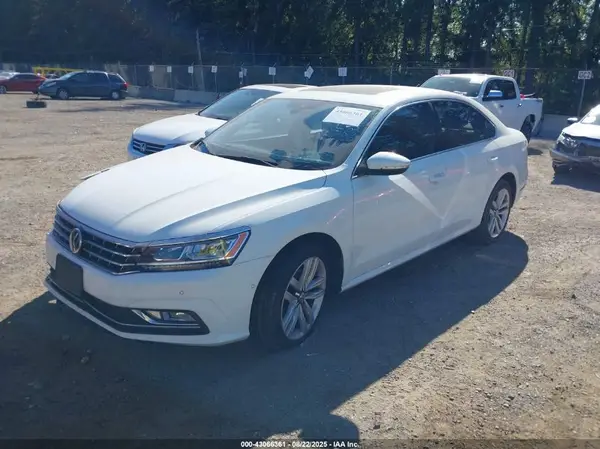1VWCT7A33HC065552 2017 VOLKSWAGEN PASSAT - Image 2