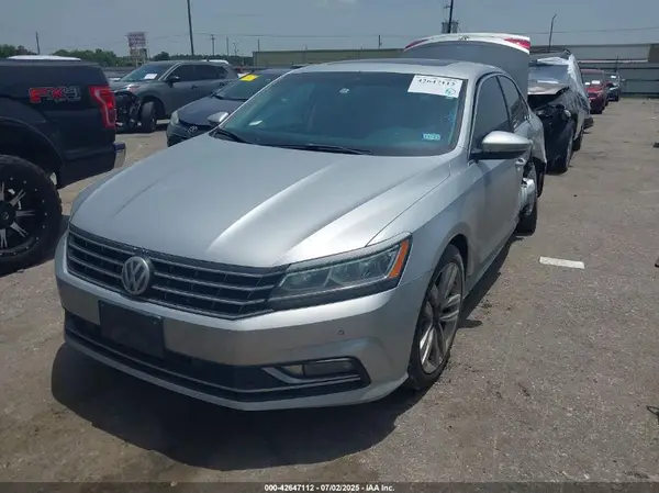1VWCT7A33HC066149 2017 VOLKSWAGEN PASSAT - Image 2