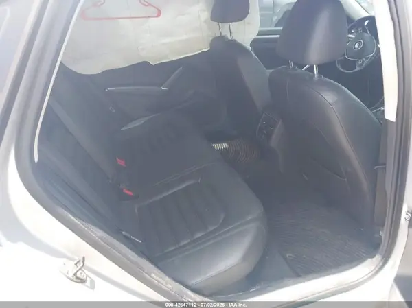 1VWCT7A33HC066149 2017 VOLKSWAGEN PASSAT - Image 8