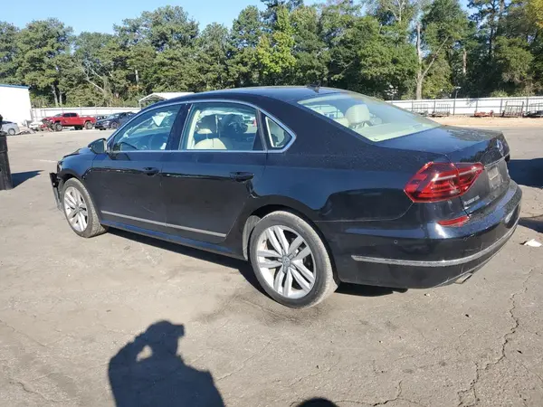 1VWCT7A33HC071366 2017 VOLKSWAGEN PASSAT - Image 2