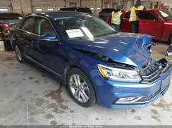 1VWCT7A33HC073036 2017 VOLKSWAGEN PASSAT