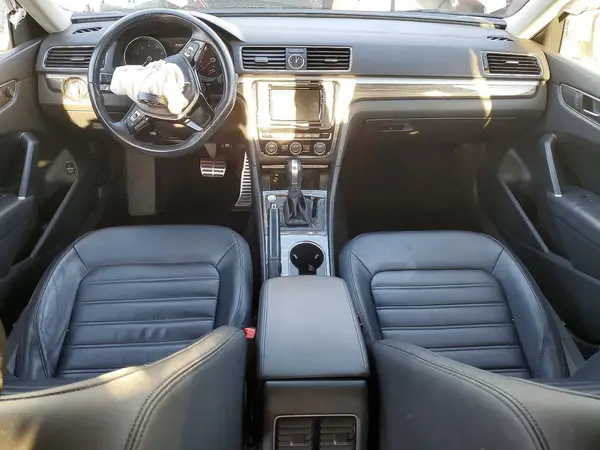 1VWCT7A34GC014656 2016 VOLKSWAGEN PASSAT - Image 8