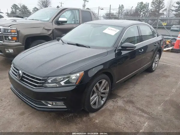 1VWCT7A34GC025298 2016 VOLKSWAGEN PASSAT - Image 2