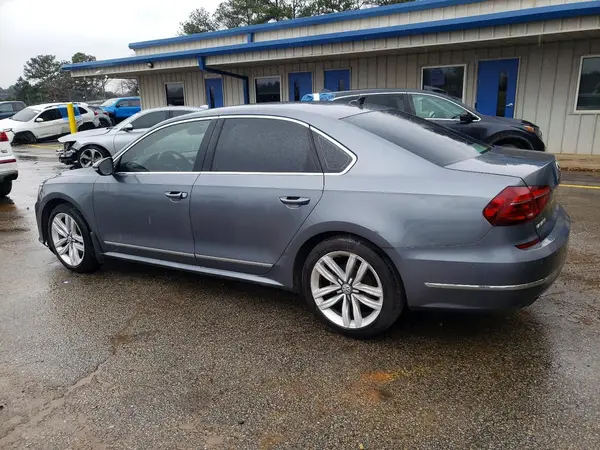 1VWCT7A34HC037775 2017 VOLKSWAGEN PASSAT - Image 2