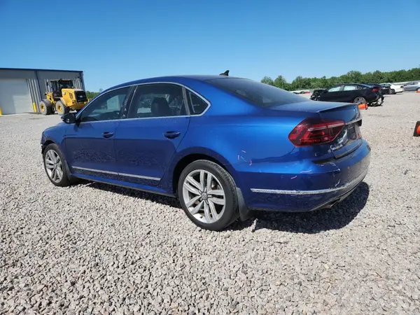 1VWCT7A34HC055788 2017 VOLKSWAGEN PASSAT - Image 2
