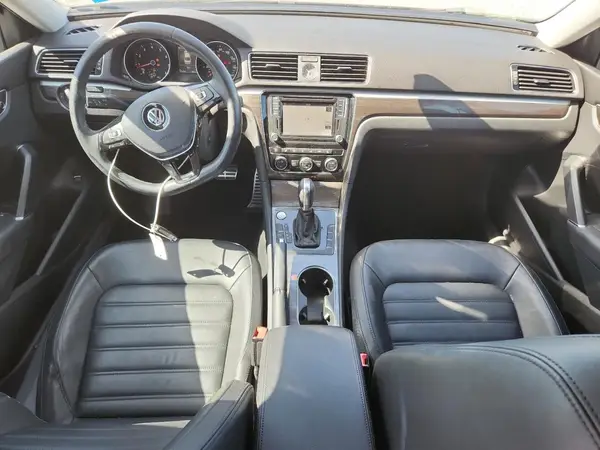 1VWCT7A34HC055788 2017 VOLKSWAGEN PASSAT - Image 8