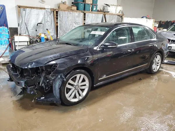 1VWCT7A34HC078780 2017 VOLKSWAGEN PASSAT - Image 1