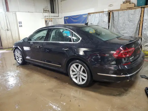 1VWCT7A34HC078780 2017 VOLKSWAGEN PASSAT - Image 2