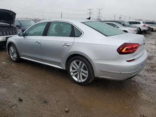 1VWCT7A34HC080416 2017 VOLKSWAGEN PASSAT - Image 2