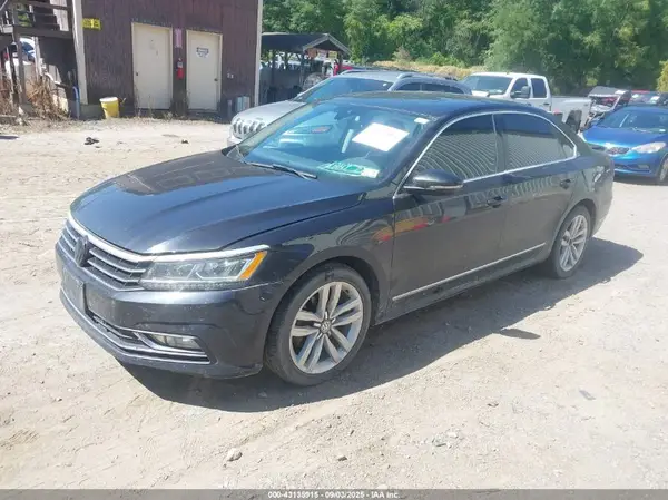 1VWCT7A34HC086524 2017 VOLKSWAGEN PASSAT - Image 2