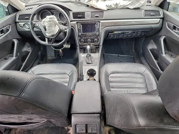 1VWCT7A35GC018957 2016 VOLKSWAGEN PASSAT - Image 8