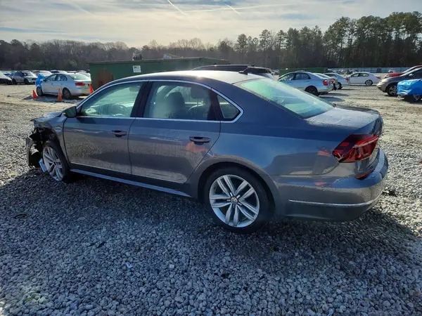 1VWCT7A35HC022427 2017 VOLKSWAGEN PASSAT - Image 2