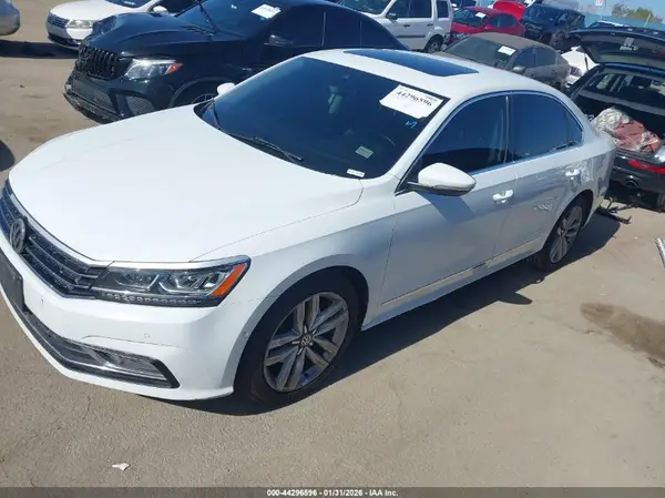 1VWCT7A35HC053497 2017 VOLKSWAGEN PASSAT - Image 2