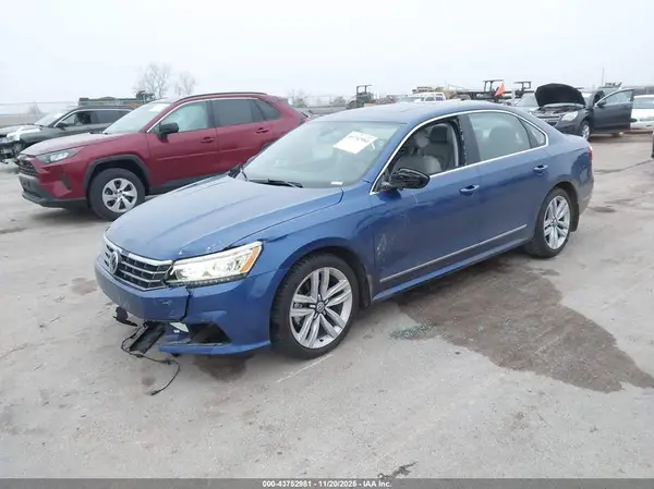 1VWCT7A35HC055721 2017 VOLKSWAGEN PASSAT - Image 2