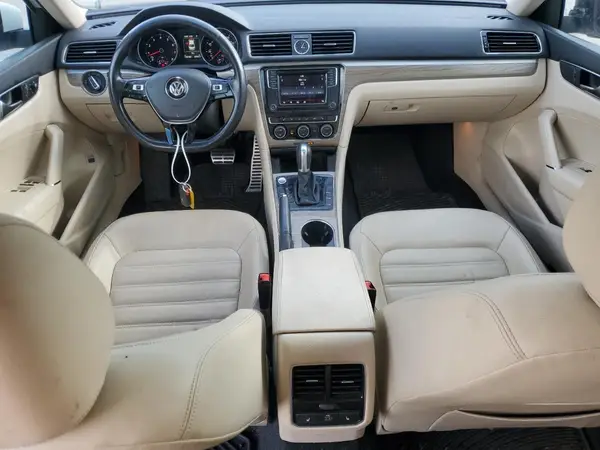 1VWCT7A35HC060871 2017 VOLKSWAGEN PASSAT - Image 8