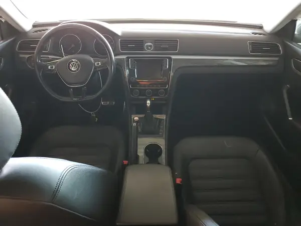 1VWCT7A35HC072390 2017 VOLKSWAGEN PASSAT - Image 8