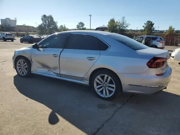 1VWCT7A36HC043433 2017 VOLKSWAGEN PASSAT - Image 2