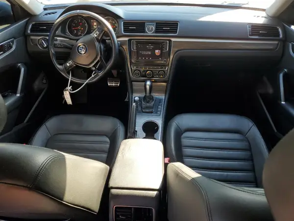 1VWCT7A36HC043433 2017 VOLKSWAGEN PASSAT - Image 8