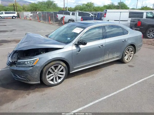 1VWCT7A36HC054867 2017 VOLKSWAGEN PASSAT - Image 2